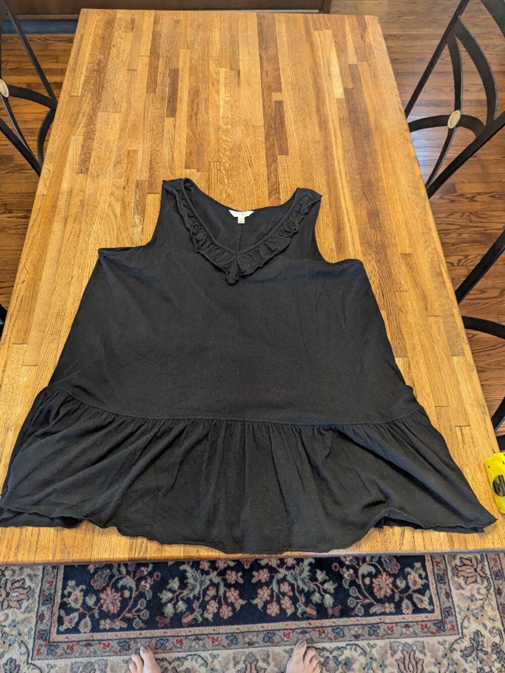 Black Sleeveless V-Neck Ruffled Tunic 1X Terra & Sky